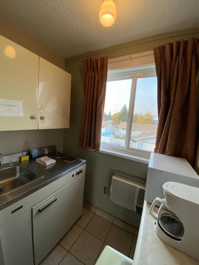 Aspen Motor Inn Drayton Valley Extérieur photo