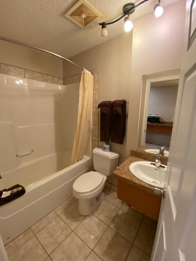 Aspen Motor Inn Drayton Valley Extérieur photo