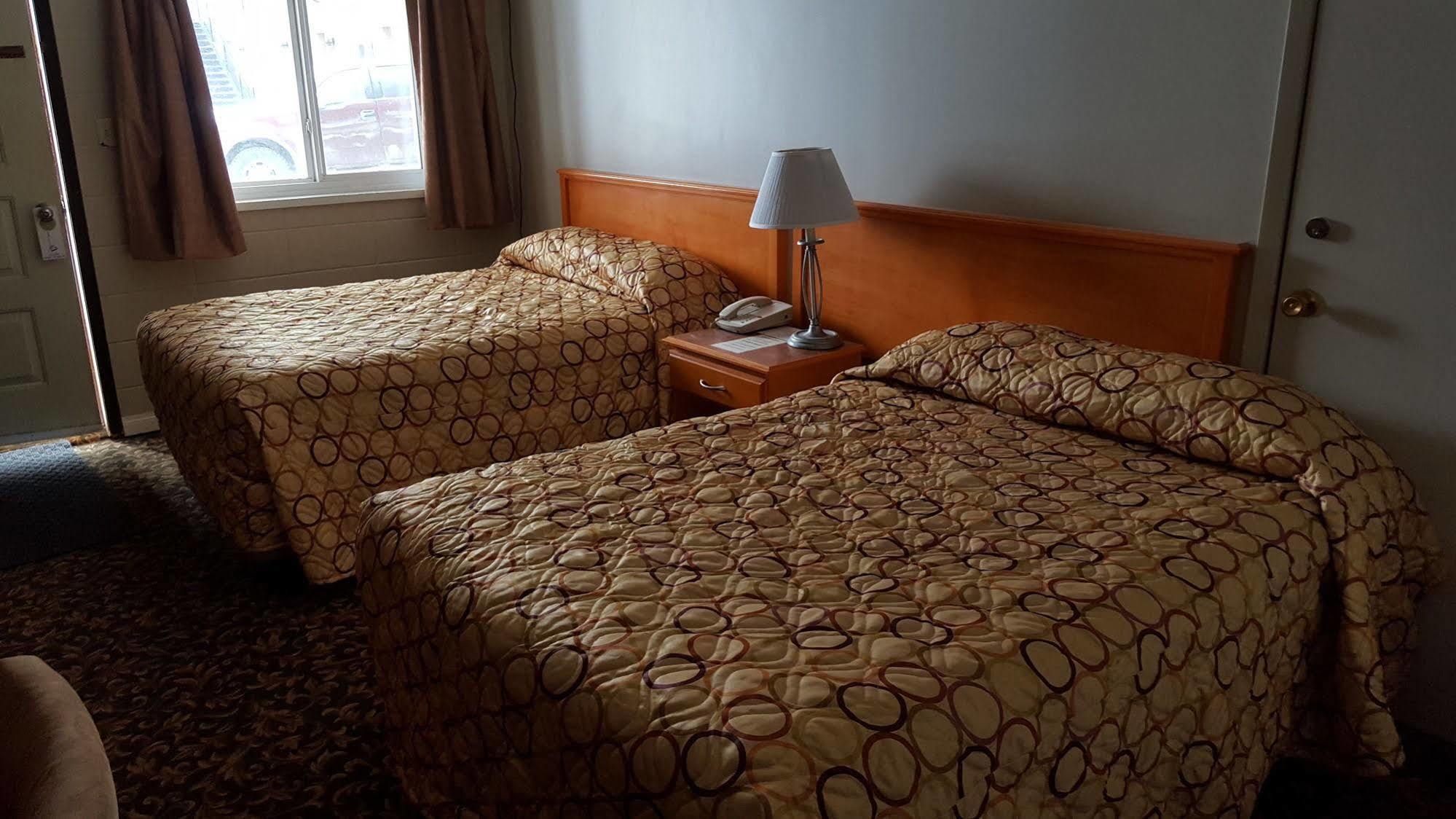 Aspen Motor Inn Drayton Valley Extérieur photo